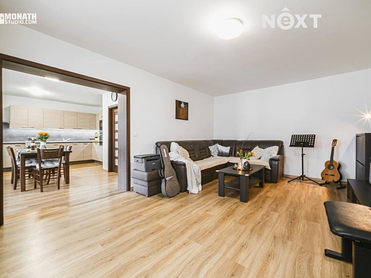 Prodej rodinného domu 220 m², pozemek 695 m² - foto 8