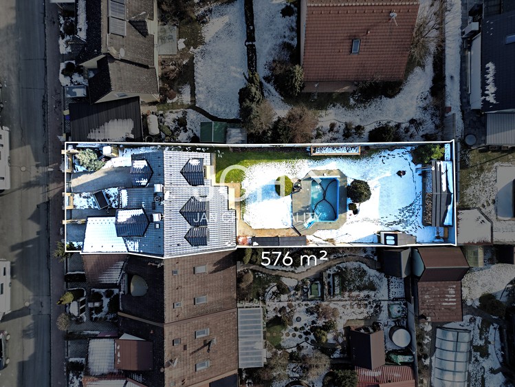 Prodej rodinného domu 104 m², pozemek 576 m² - foto 7