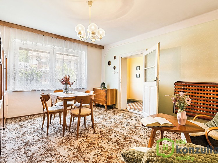 Prodej rodinného domu 111 m², pozemek 867 m² - foto 8
