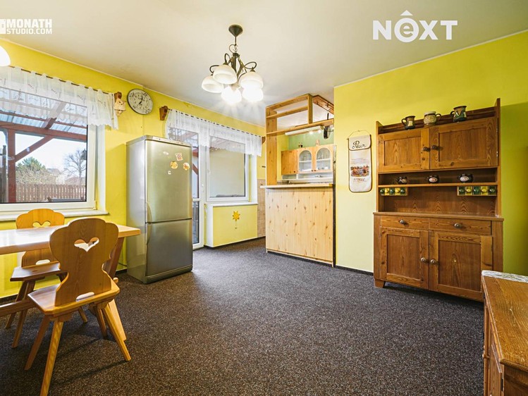 Prodej rodinného domu 286 m², pozemek 513 m² - foto 3