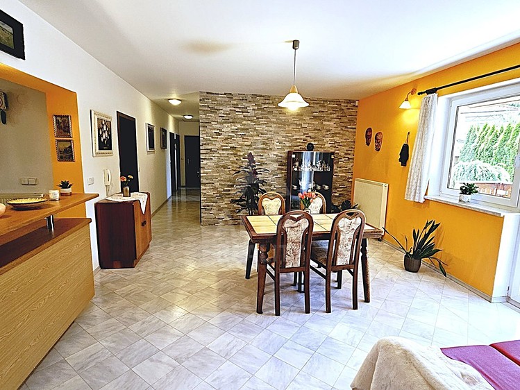 Prodej rodinného domu 145 m², pozemek 478 m² - foto 2