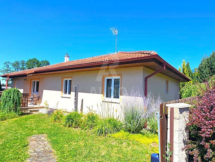 Prodej rodinného domu 145 m², pozemek 478 m² - foto 1