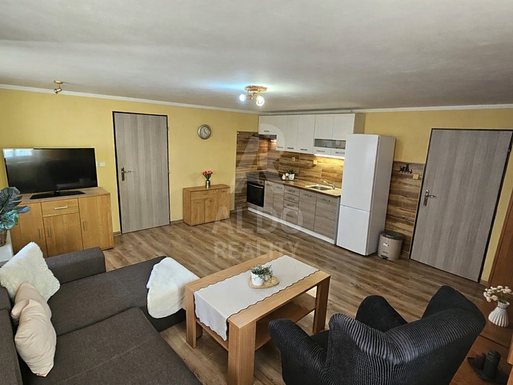 Prodej rodinného domu 87 m², pozemek 132 m² - foto 2