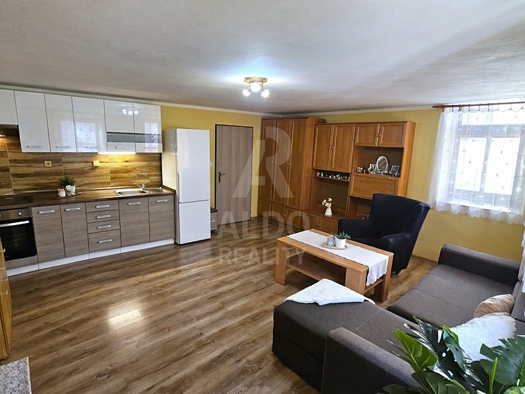 Prodej rodinného domu 87 m², pozemek 132 m² - foto 8