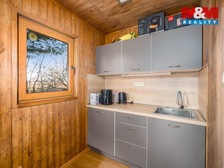 Prodej  chaty 32 m², pozemek 331 m² - foto 5