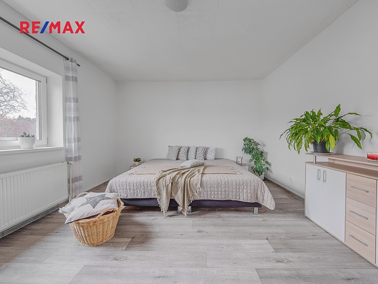 Prodej rodinného domu 175 m², pozemek 438 m² - foto 8