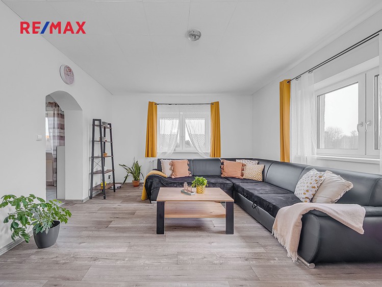 Prodej rodinného domu 175 m², pozemek 438 m² - foto 6
