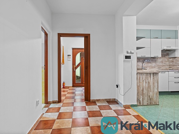 Prodej rodinného domu 115 m², pozemek 228 m² - foto 4