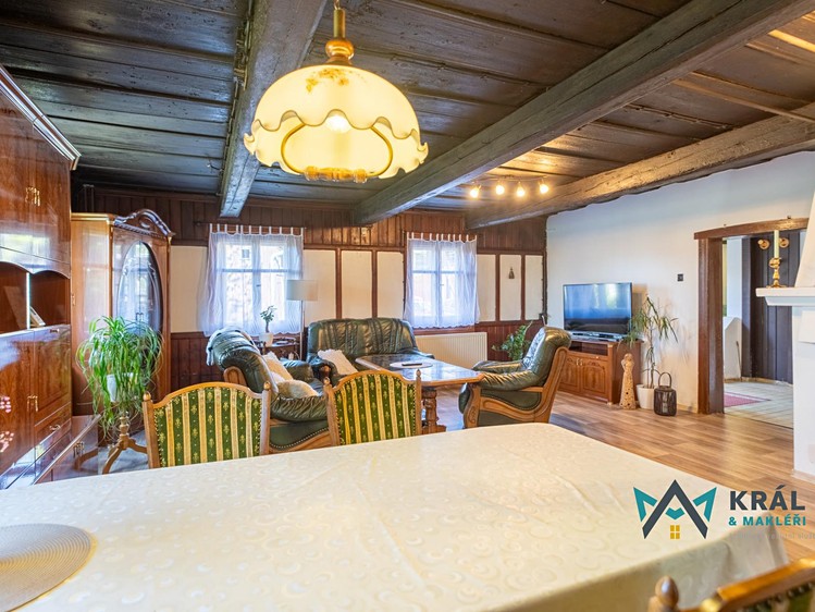 Prodej rodinného domu 520 m², pozemek 2 348 m² - foto 6