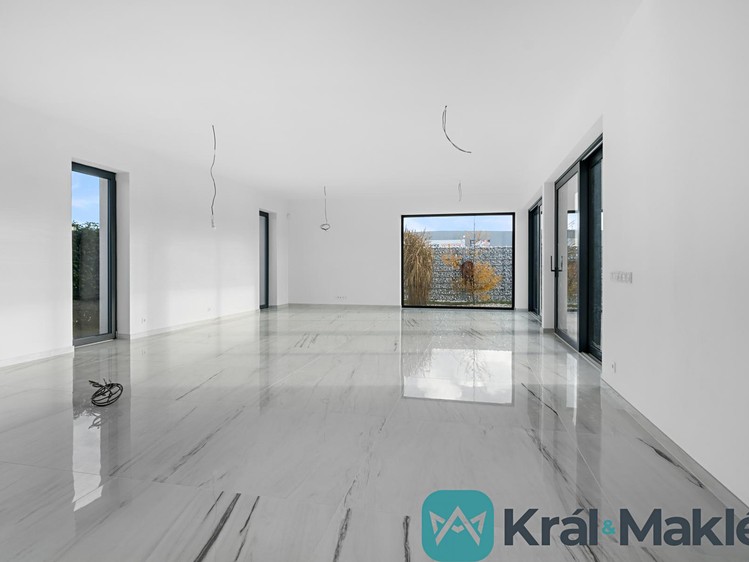 Prodej rodinného domu 164 m², pozemek 1 108 m² - foto 4