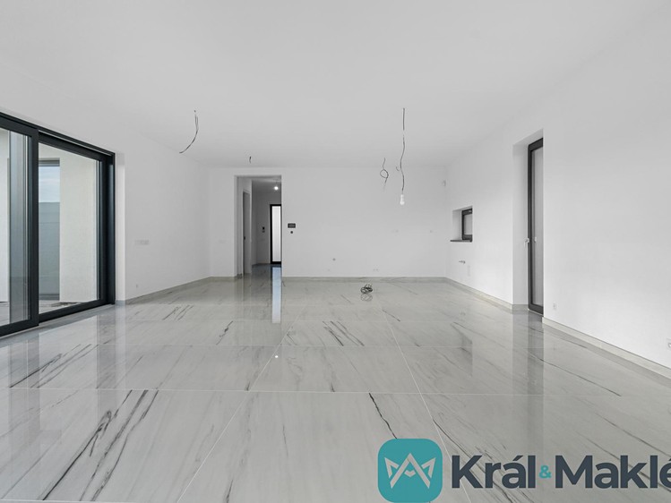 Prodej rodinného domu 164 m², pozemek 1 108 m² - foto 7