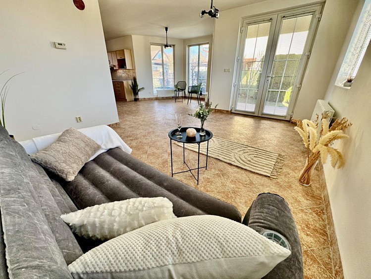 Prodej rodinného domu 126 m², pozemek 588 m² - foto 3