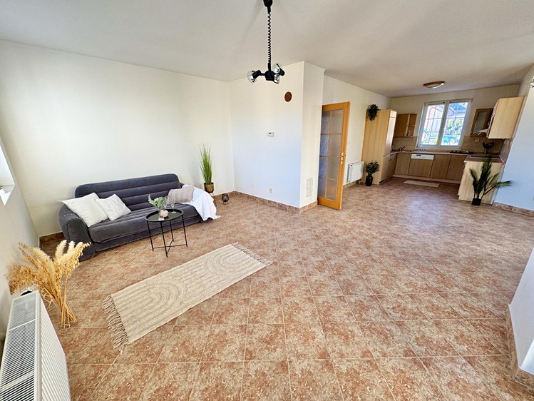 Prodej rodinného domu 126 m², pozemek 588 m² - foto 7