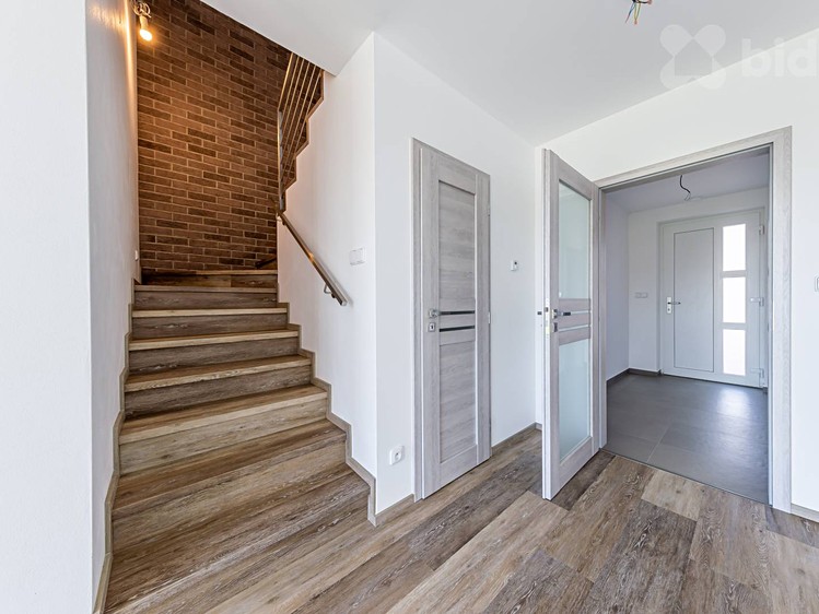 Prodej rodinného domu 126 m², pozemek 503 m² - foto 7