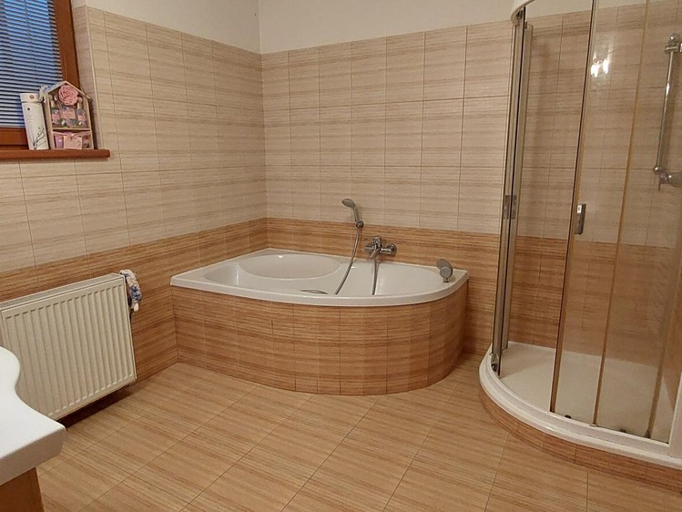 Prodej rodinného domu 114 m², pozemek 2 020 m² - foto 4