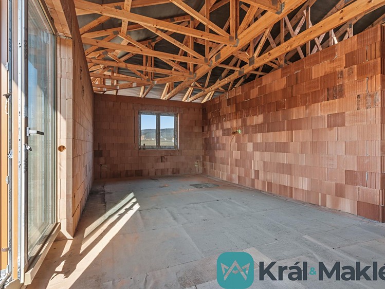 Prodej rodinného domu 172 m², pozemek 805 m² - foto 5