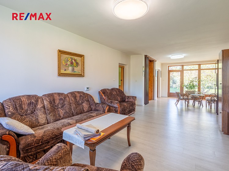 Prodej rodinného domu 149 m², pozemek 1 358 m² - foto 3
