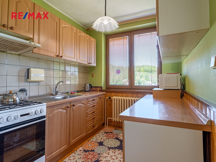 Prodej rodinného domu 149 m², pozemek 1 358 m² - foto 4