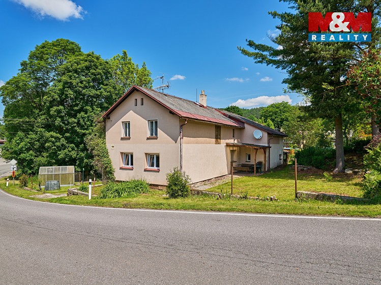 Prodej rodinného domu 185 m², pozemek 769 m² - foto 2