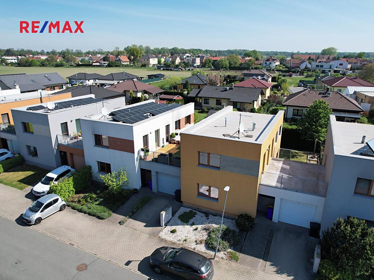Prodej rodinného domu 141 m², pozemek 296 m² - foto 7