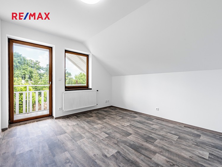Prodej rodinného domu 154 m², pozemek 955 m² - foto 7