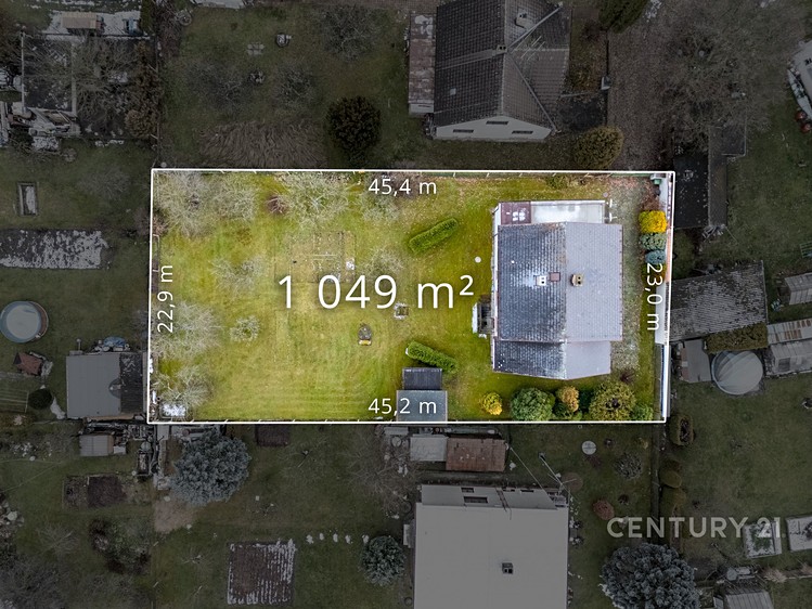 Prodej rodinného domu 250 m², pozemek 1 046 m² - foto 3