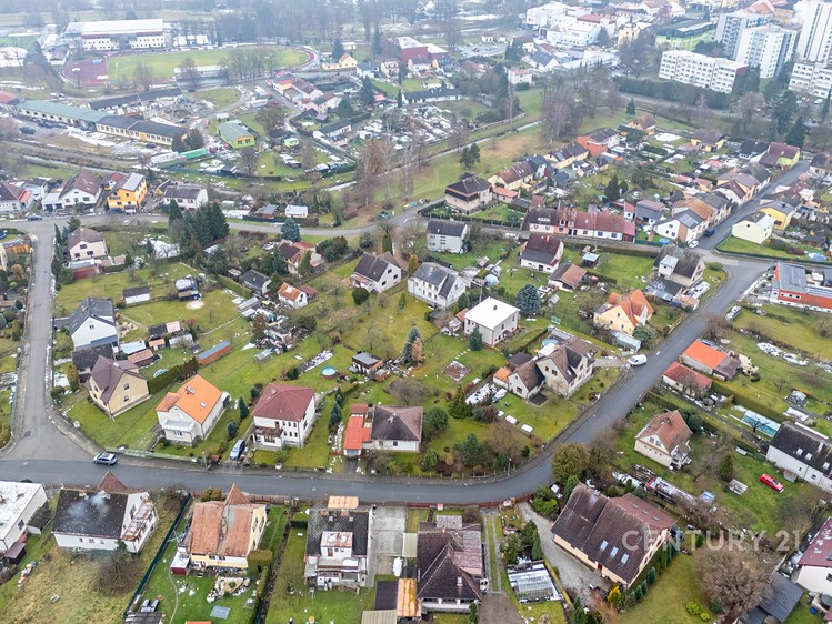 Prodej rodinného domu 250 m², pozemek 1 046 m² - foto 4