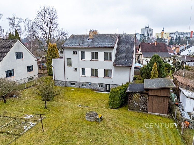 Prodej rodinného domu 250 m², pozemek 1 046 m² - foto 2