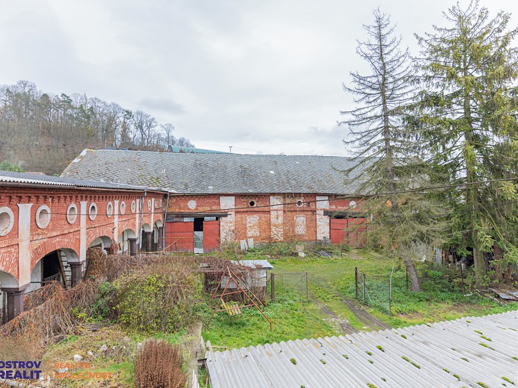 Prodej zemědělské usedlosti 380 m², pozemek 3 209 m² - foto 3