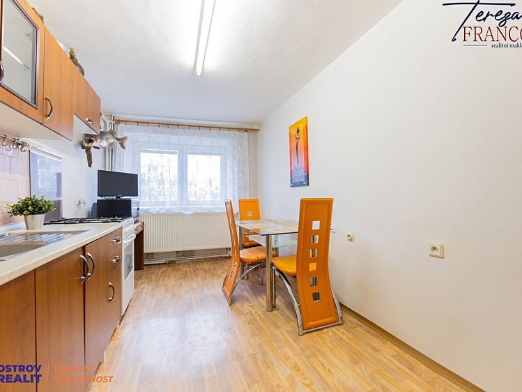 Prodej rodinného domu 71 m², pozemek 712 m² - foto 7