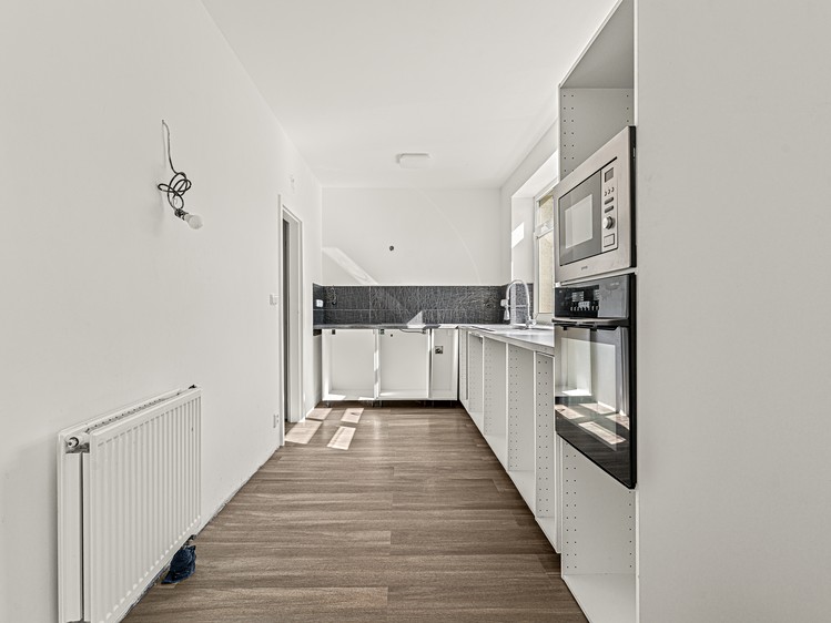Prodej  rodinného domu 591 m², pozemek 1 271 m² - foto 4