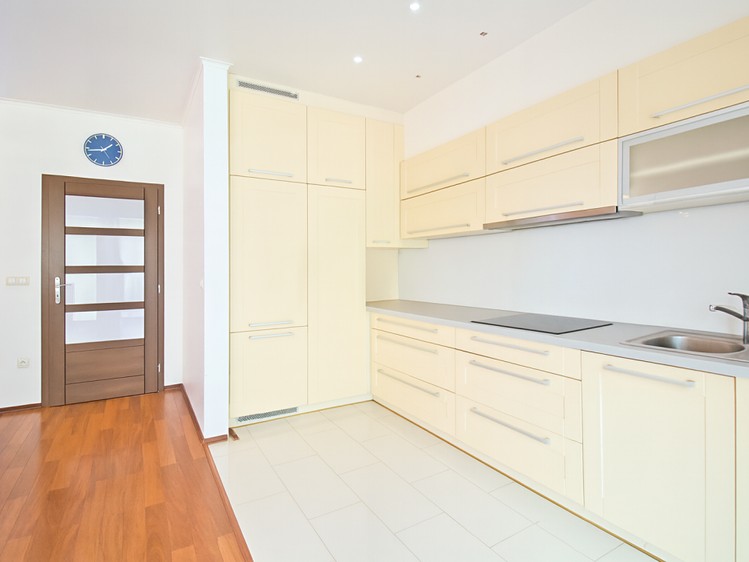 Prodej rodinného domu 250 m², pozemek 353 m² - foto 2