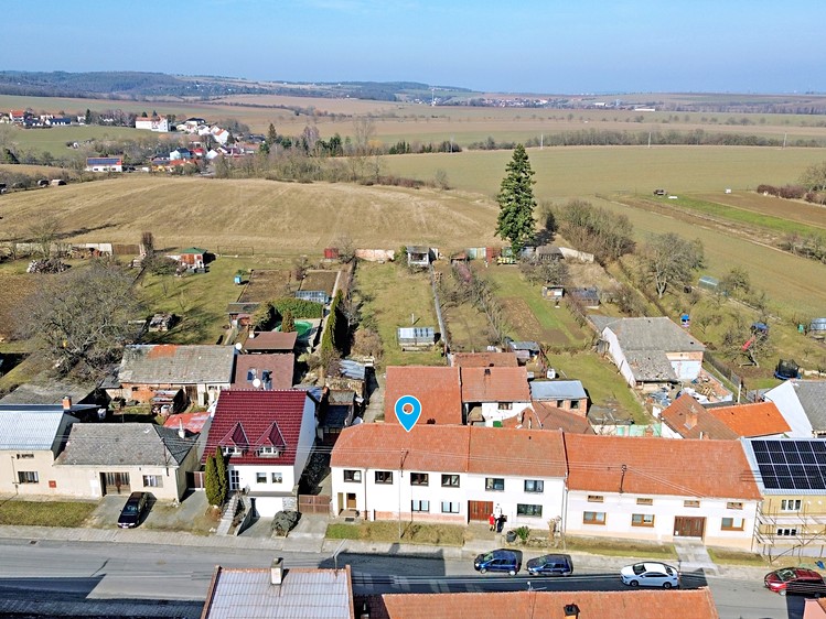 Prodej rodinného domu 167 m², pozemek 1 241 m² - foto 2