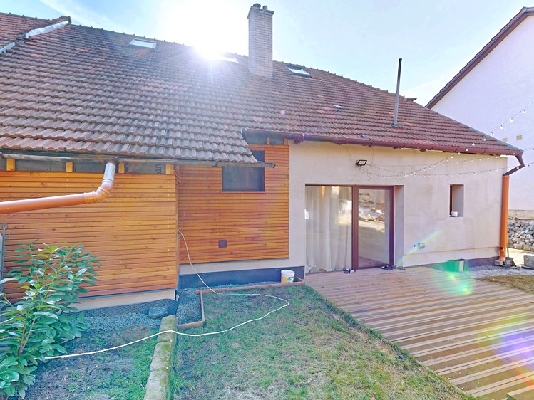Prodej rodinného domu 167 m², pozemek 1 241 m² - foto 7