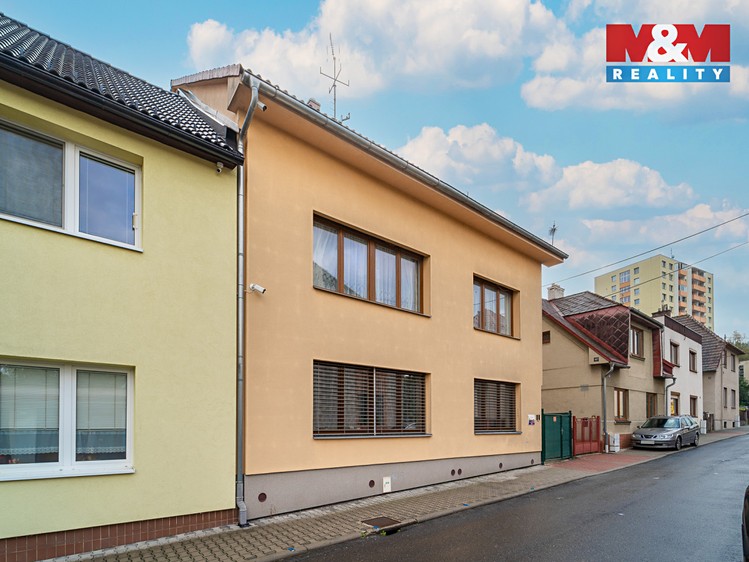 Prodej rodinného domu 600 m², pozemek 409 m² - foto 2