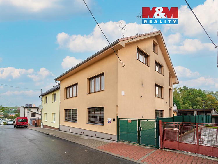 Prodej rodinného domu 600 m², pozemek 409 m² - foto 1