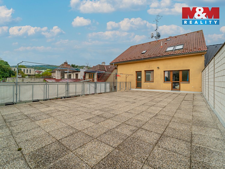 Prodej rodinného domu 600 m², pozemek 409 m² - foto 3