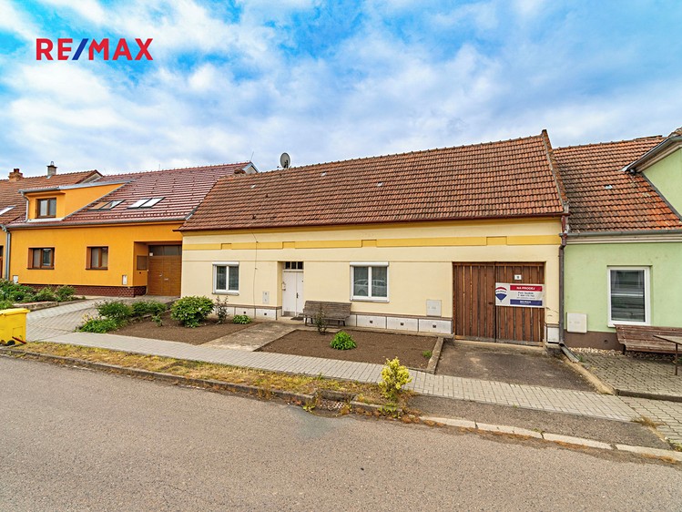 Prodej rodinného domu 250 m², pozemek 1 683 m² - foto 3