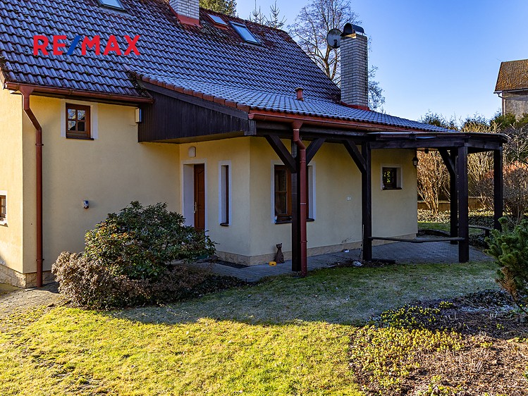 Prodej rodinného domu 122 m², pozemek 900 m² - foto 8