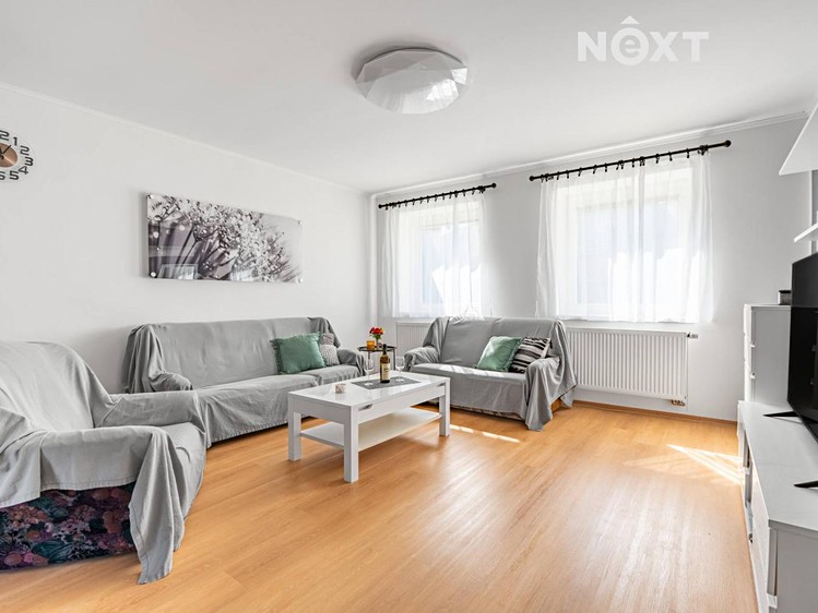 Prodej rodinného domu 105 m², pozemek 821 m² - foto 2