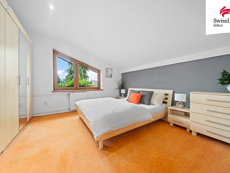 Prodej rodinného domu 300 m², pozemek 936 m² - foto 6