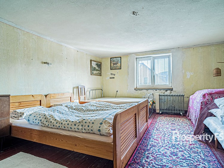 Prodej rodinného domu 230 m², pozemek 818 m² - foto 6