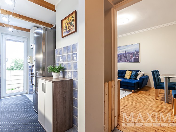 Prodej rodinného domu 255 m², pozemek 384 m² - foto 7