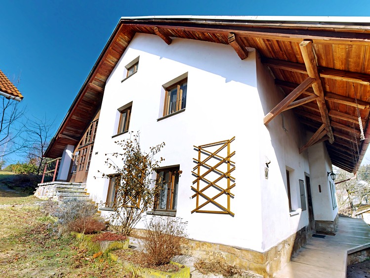 Prodej rodinného domu 183 m², pozemek 3 910 m² - foto 1