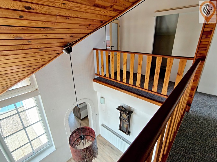 Prodej rodinného domu 250 m², pozemek 775 m² - foto 4