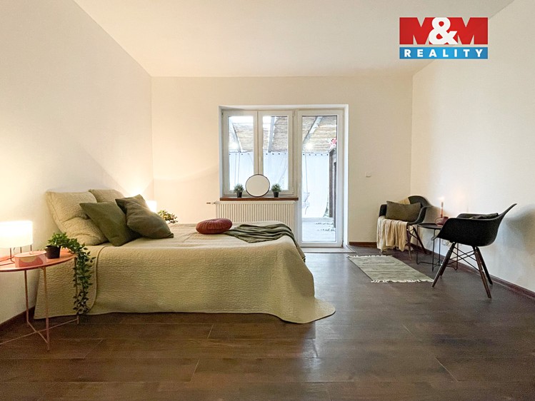 Prodej  rodinného domu 275 m², pozemek 235 m² - foto 6