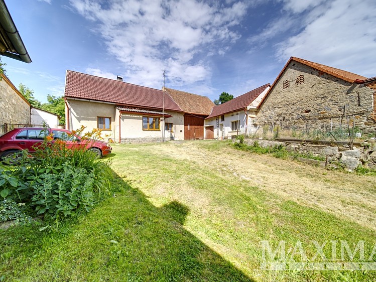 Prodej rodinného domu 2 032 m², pozemek 5 365 m² - foto 2