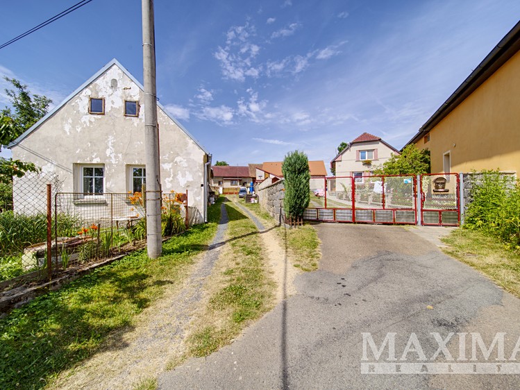 Prodej rodinného domu 2 032 m², pozemek 5 365 m² - foto 4