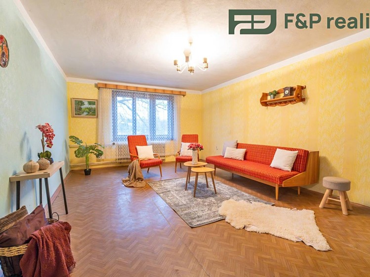 Prodej rodinného domu 175 m², pozemek 755 m² - foto 2