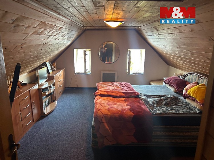 Prodej rodinného domu 170 m², pozemek 1 331 m² - foto 3
